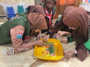 SMPN 2 Buduran Gelar Pelatihan Budidaya Hidroponik bagi Guru dan Kader Adiwiyata